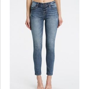 NWOT Eunina Midrise Skinny Ankle Jeans